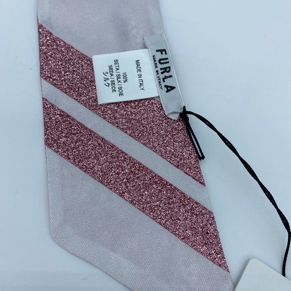 Furla 2 sideMetropolis Scarf - Picture 4 of 6